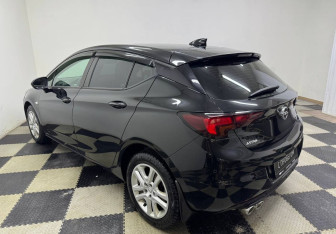 Подержанный автомобиль Opel Astra Hatchback 2018 года (7 фото)