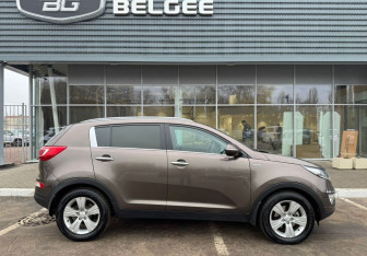 Подержанный автомобиль Kia Sportage 2012 года (4 фото)