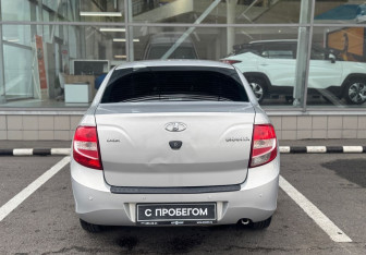 Подержанный автомобиль LADA (ВАЗ) Granta Sedan 2016 года (7 фото)