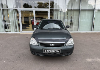 Подержанный автомобиль LADA (ВАЗ) Priora Hatchback 2011 года (2 фото)