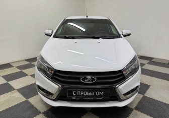 Подержанный автомобиль LADA (ВАЗ) Vesta Sedan 2021 года (2 фото)