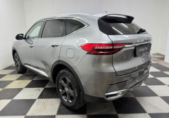 Подержанный автомобиль Haval F7 2022 года (7 фото)