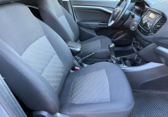 Подержанный автомобиль LADA (ВАЗ) Vesta Sedan 2018 года (9 фото)