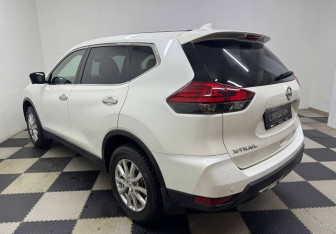 Подержанный автомобиль Nissan X-Trail 2020 года (7 фото)