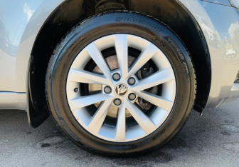 Подержанный автомобиль Skoda Octavia Liftback 2017 года (12 фото)