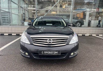 Подержанный автомобиль Nissan Teana 2012 года (2 фото)