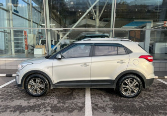 Подержанный автомобиль Hyundai Creta 2018 года (8 фото)