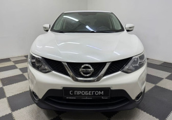 Подержанный автомобиль Nissan Qashqai 2018 года (2 фото)