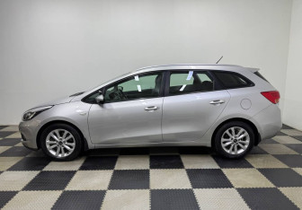 Подержанный автомобиль Kia Ceed Wagon 2015 года (8 фото)