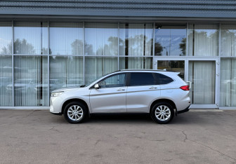 Подержанный автомобиль Haval M6 2023 года (8 фото)