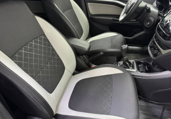 Подержанный автомобиль LADA (ВАЗ) Vesta Wagon 2019 года (9 фото)