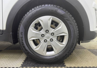 Подержанный автомобиль Hyundai Creta 2018 года (12 фото)