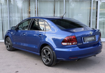 Подержанный автомобиль Volkswagen Polo Sedan 2019 года (7 фото)