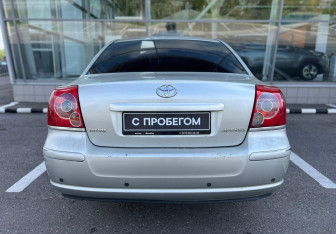 Подержанный автомобиль Toyota Avensis Sedan 2007 года (6 фото)