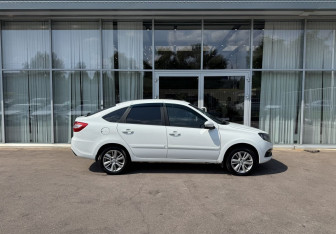 Подержанный автомобиль LADA (ВАЗ) Granta Hatchback 2019 года (4 фото)