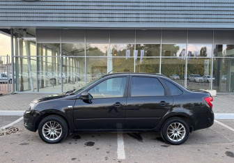 Подержанный автомобиль LADA (ВАЗ) Granta Sedan 2017 года (8 фото)