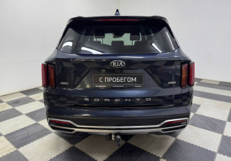 Подержанный автомобиль Kia Sorento 2020 года (6 фото)