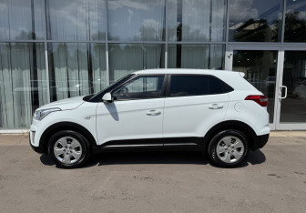 Подержанный автомобиль Hyundai Creta 2019 года (8 фото)
