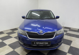 Подержанный автомобиль Skoda Rapid Liftback 2017 года (2 фото)