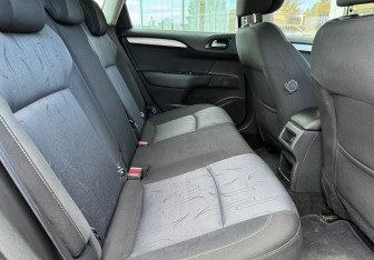 Подержанный автомобиль Citroen C4 Hatchback 2012 года (11 фото)