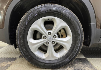 Подержанный автомобиль Kia Sorento 2015 года (12 фото)