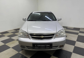 Подержанный автомобиль Chevrolet Lacetti Sedan 2012 года (2 фото)