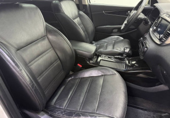 Подержанный автомобиль Kia Sorento 2018 года (9 фото)