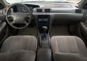 Подержанный автомобиль Toyota Camry Sedan 1999 года (9 фото)