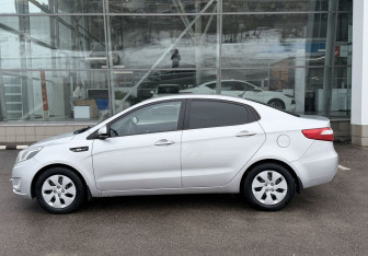 Подержанный автомобиль Kia Rio Sedan 2013 года (4 фото)