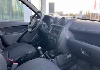 Подержанный автомобиль LADA (ВАЗ) Granta Sedan 2012 года (10 фото)