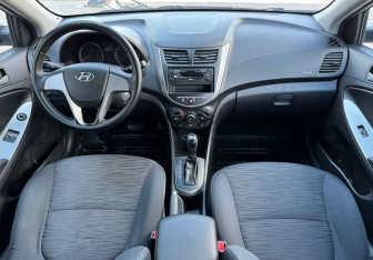 Подержанный автомобиль Hyundai Solaris Sedan 2015 года (10 фото)