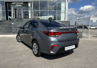 Подержанный автомобиль Kia Rio Sedan 2020 года (7 фото)