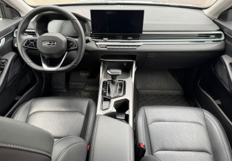 Подержанный автомобиль Geely Emgrand 2024 года (10 фото)