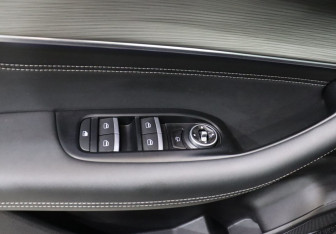 Подержанный автомобиль Chery Tiggo 8 Pro Max 2023 года (11 фото)