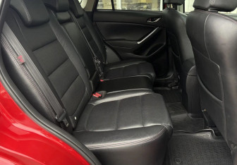 Подержанный автомобиль Mazda CX-5 2016 года (11 фото)