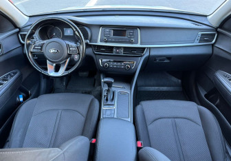 Подержанный автомобиль Kia Optima Sedan 2020 года (10 фото)