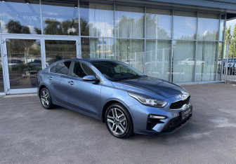 Подержанный автомобиль Kia Cerato Sedan 2018 года (3 фото)