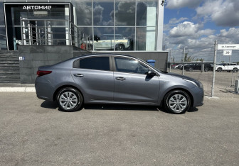 Подержанный автомобиль Kia Rio Sedan 2020 года (4 фото)