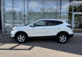 Подержанный автомобиль Nissan Qashqai 2021 года (8 фото)