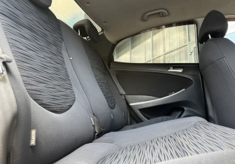 Подержанный автомобиль Hyundai Solaris Sedan 2015 года (11 фото)