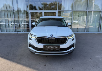 Подержанный автомобиль Skoda Kodiaq 2022 года (2 фото)