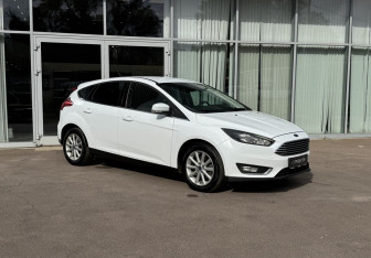 Подержанный автомобиль Ford Focus Hatchback 2018 года (3 фото)