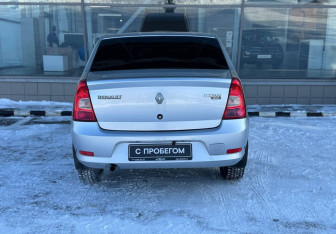 Подержанный автомобиль Renault Logan Sedan 2014 года (6 фото)