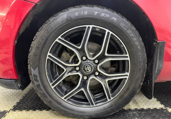 Подержанный автомобиль Toyota Auris Hatchback 2007 года (12 фото)