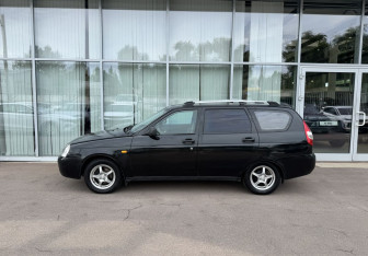 Подержанный автомобиль LADA (ВАЗ) Priora Wagon 2010 года (8 фото)