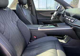 Подержанный автомобиль Jaecoo J8 2024 года (10 фото)