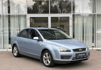 Подержанный автомобиль Ford Focus Sedan 2006 года (3 фото)