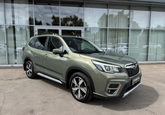 Подержанный автомобиль Subaru Forester Suv 2020 года (3 фото)