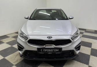 Подержанный автомобиль Kia Cerato Sedan 2019 года (2 фото)
