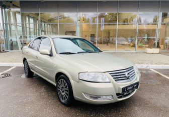 Подержанный автомобиль Nissan Almera Classic 2007 года (3 фото)